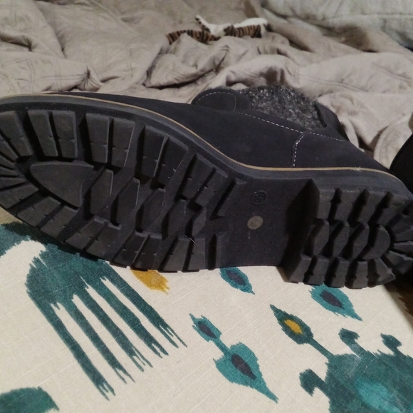 ⭐NWT BLACK VEGAN PULL ON WARM BOOTS WOMEN'S SHOES SIZE 9.5 MOTO BOOTIES - Picture 7 of 10